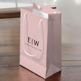 ほのかなピンクのモダンなスクリプトガールズのイニシャルネーム スモールペーパーバッグ
