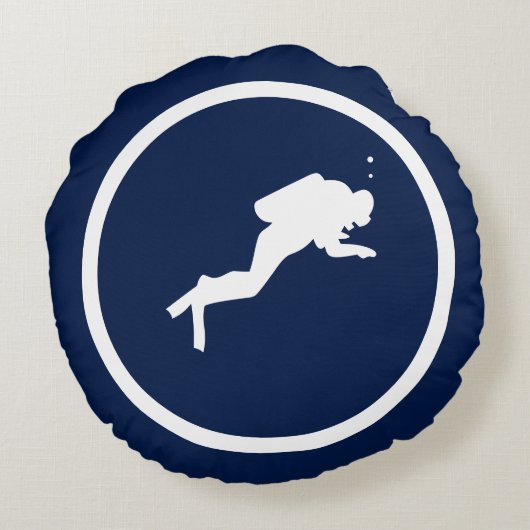 ほぼネイビーブルーシャークSCUBAダイバー航海の ラウンドクッション (裏面)