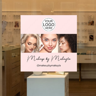 ほんのりピンクのスクリプトロゴ写真メイクスタジオ ウィンドウサイン