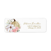 ほんのりピンクの花模様のカボチャ 秋のブライダルシャワー ラベル (正面)