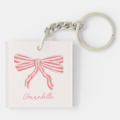 ほんのりピンクの蝶ネクタイ & 名前 キーホルダー (裏面)