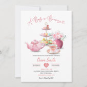 ほんのりピンクの赤ちゃんがコーヒーを淹れている ハイティー ベイビーシャワー 招待状 (正面)