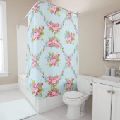 ぼろぼろのシックなバラの花輪、青、ガーリーなビクトリア時代の人 シャワーカーテン (インサイチュ)