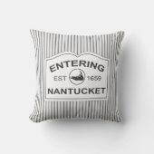 ぼろぼろのシックなNantucketの喜ばしい徴候の黒及び白 クッション (正面)