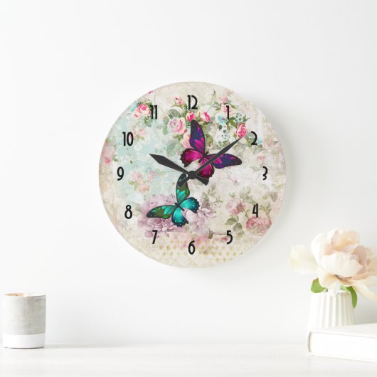 ぼろぼろのヴィンテージのバラのピンクおよび緑の蝶 ラージ壁時計 (ホーム)