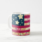 ぼろぼろの上品|の米国旗のキルト コーヒーマグカップ (正面左)