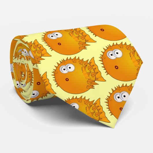 ぼんやりした/驚かされたパッファーの魚 ネクタイ (ロール)