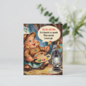 ぽっちゃりしたアーティスト・ドワーフが仕事に戻る ポストカード (スタンド正面)