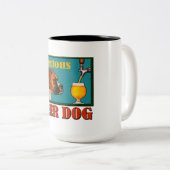 まじめなビールレトロボクサー犬クラフトビール愛好家 ツートーンマグカップ (正面右)