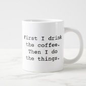 まずはコーヒージャンボマグカップを飲む ジャンボコーヒーマグカップ (右)