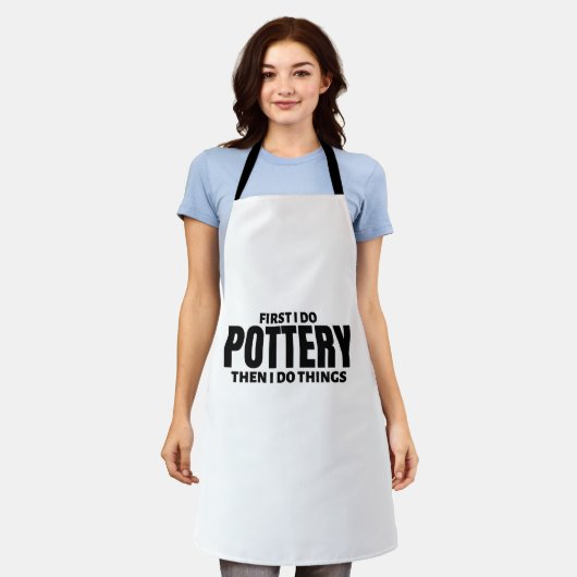 まずは陶器を作る。それから私は物事をする。 エプロン (着用した状態)