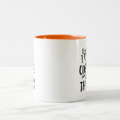 まずコーヒーを飲み、それから物事を行う ツートーンマグカップ (中央)