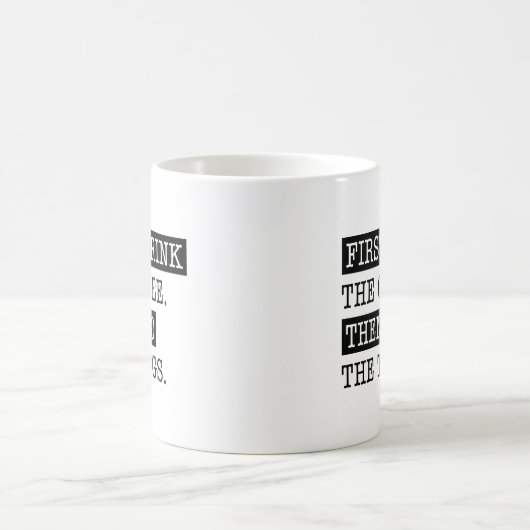 まずコーヒーを飲む コーヒーマグカップ (中央)