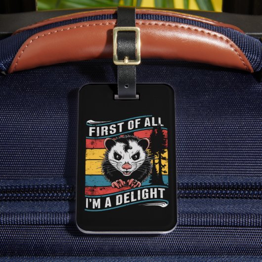 まず第一に私はとっても面白いオポッサムです、ポッサム ラゲッジタグ (正面インサイチュ2)