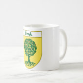 または家紋Boyleの紋章付き外衣 コーヒーマグカップ (正面右)
