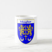 または家紋Meagherの紋章付き外衣 コーヒーマグカップ (中央)