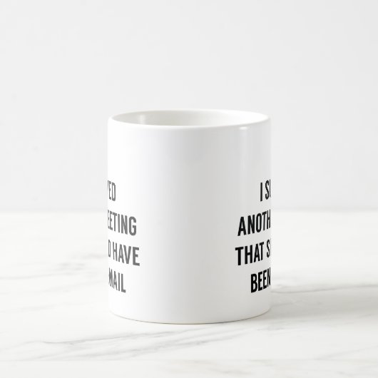 また生き延び会議がある コーヒーマグカップ (中央)