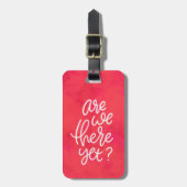 まだおもしろい可愛いピンクの手書き ラゲッジタグ (正面縦)
