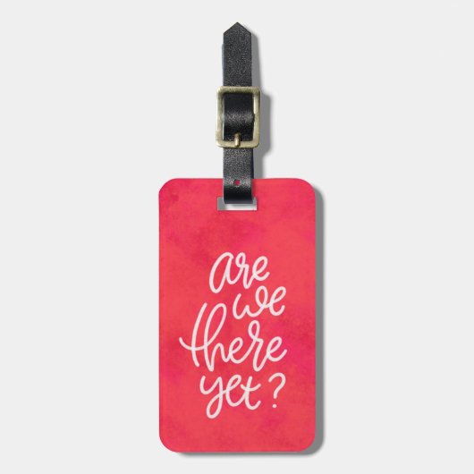 まだおもしろい可愛いピンクの手書き ラゲッジタグ (正面縦)