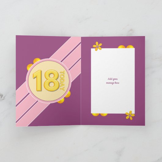 まだかわいい写真パープル18誕生日 カード (内部)
