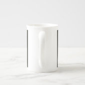 **「まだファンシーコーヒーが必要だ」骨中国Mu ボーンチャイナマグカップ (裏面)