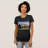 まだ列車遊に乗っている Tシャツ (正面フル)