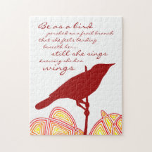 まだ彼女は歌います