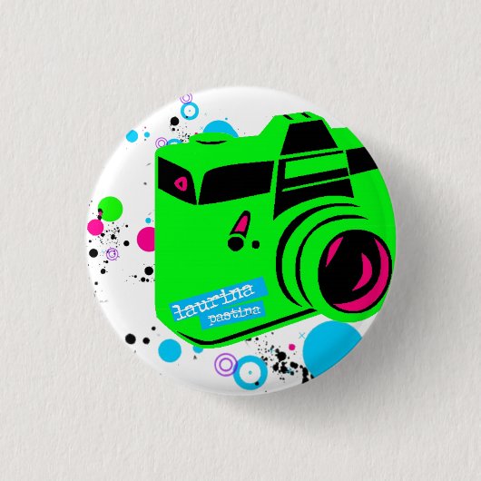 まだ成長ピン 缶バッジ (正面)