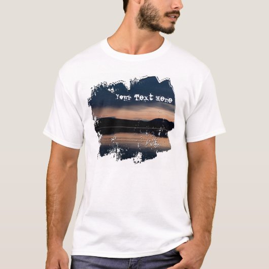 まだ日没; カスタマイズ可能 Tシャツ (正面)