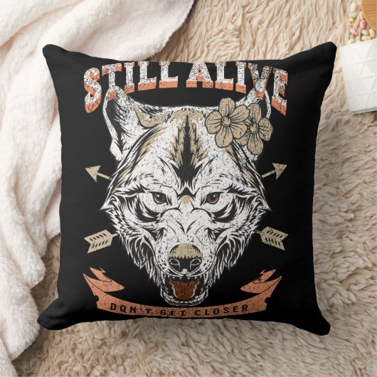 まだ生きているタトオウルフに近づかないおもしろい クッション (ブランケット)