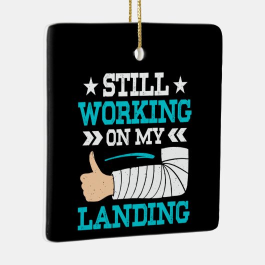 まだ私の着陸、腕の手術の生存者に取り組んでいる セラミックオーナメント (右)