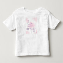 まだ絵を描いてるよ！幼児用Tシャツ