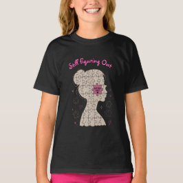 「まだ自分を見つけ中」パズルグラフィックTシャツ Tシャツ