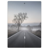 まっすぐな風光明媚な田舎道 クリップボード (裏面)