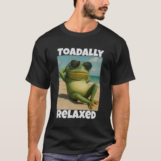 まったりカエル 夏のビーチの雰囲気 Tシャツ (正面)