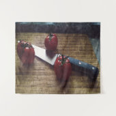 まな板の上に赤いトマトが3個 タペストリー (正面(横))