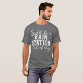 まるで鉄道の駅のような一日 Tシャツ (正面フル)