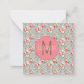 みすぼらしいシックなピンクとブルーのコテージバラと花 ノートカード (正面)