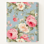 みすぼらしいシックなピンクとブルーのコテージバラと花 ノートブック (裏面)