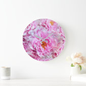 みすぼらしいシックなピンクのパステルピンクの牡丹 ラージ壁時計 (ホーム)