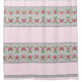 みすぼらしいシックなピンクのフローラ シャワーカーテン (正面)