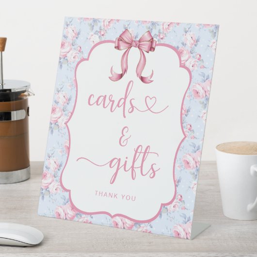 みすぼらしいシックなピンクの弓カードギフトブライダルシャワー 台座サイン (インサイチュ)