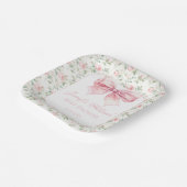 みすぼらしいシックなピンクボウフローラベビーガールシャワー ペーパープレート (傾斜あり)