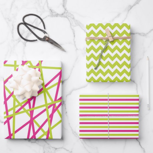 みすぼらしいシックなピンク&グリーンのマッチングパターン ラッピングペーパーシート (正面)