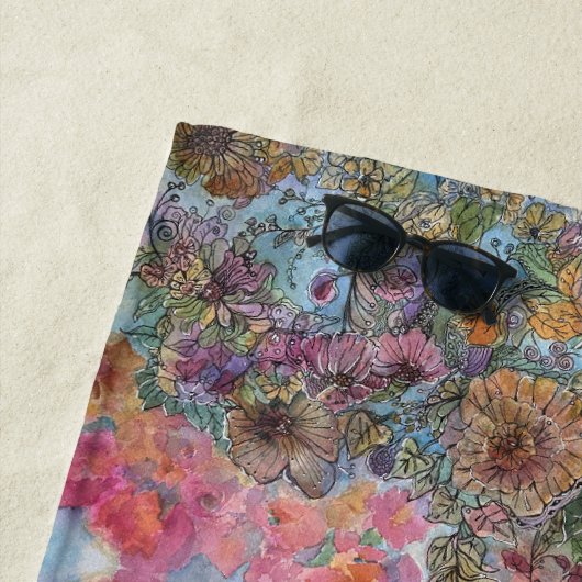 みすぼらしいシックなフラワーガーデンウォーター絵を描カラー ビーチタオル (インサイチュ)