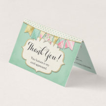 みすぼらしいシックなブティックがピンク色でバンティングありがとう