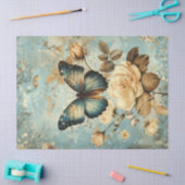 みすぼらしいシックなブルーの蝶と白いバラ 薄葉紙 (クラフト)