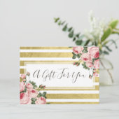 みすぼらしいシックなヴィンテージバラギフト証明書カード 招待状 (スタンド正面)