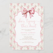 みすぼらしいシックな弓結び結びブライダルシャワー 招待状 (正面/裏面)