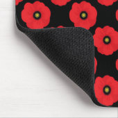 みすぼらしいシックな赤と黒のケシのフローラ マウスパッド (コーナー)